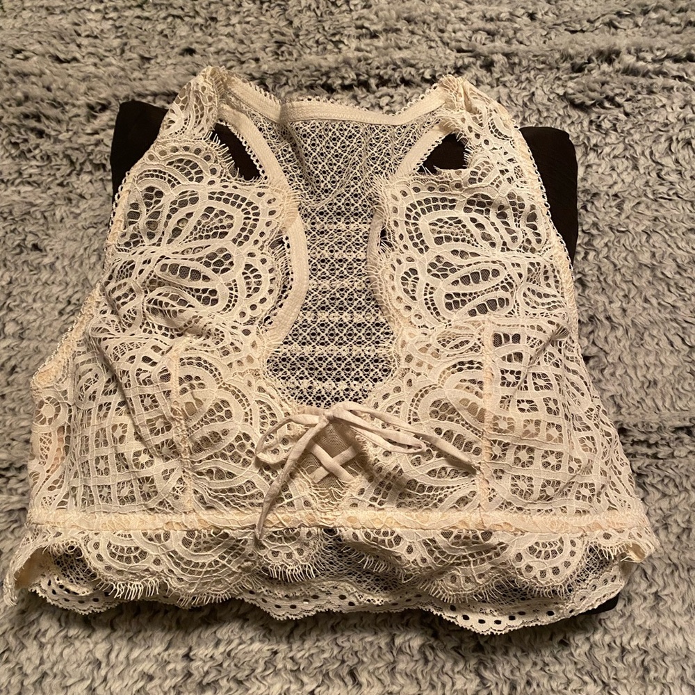 Victoria Secrets Dream Angels bralette - Never worn. Bought at the Buckle.